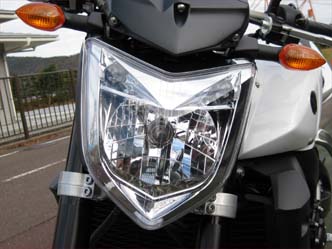 FZ1ヘッドライトアップ