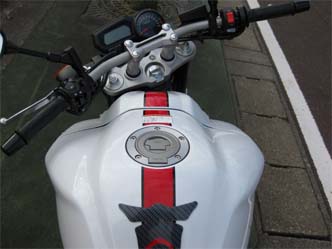 FZ1タンク